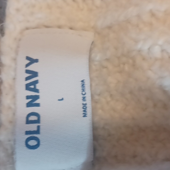 Old Navy Sweater - Picture 9 of 10